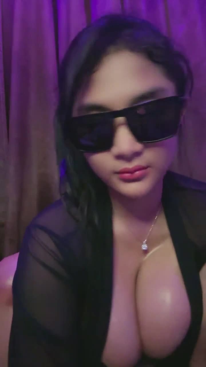 Coba Ajak Host Satu Ini Violine Sepong Dildo ID 77178155 Mango