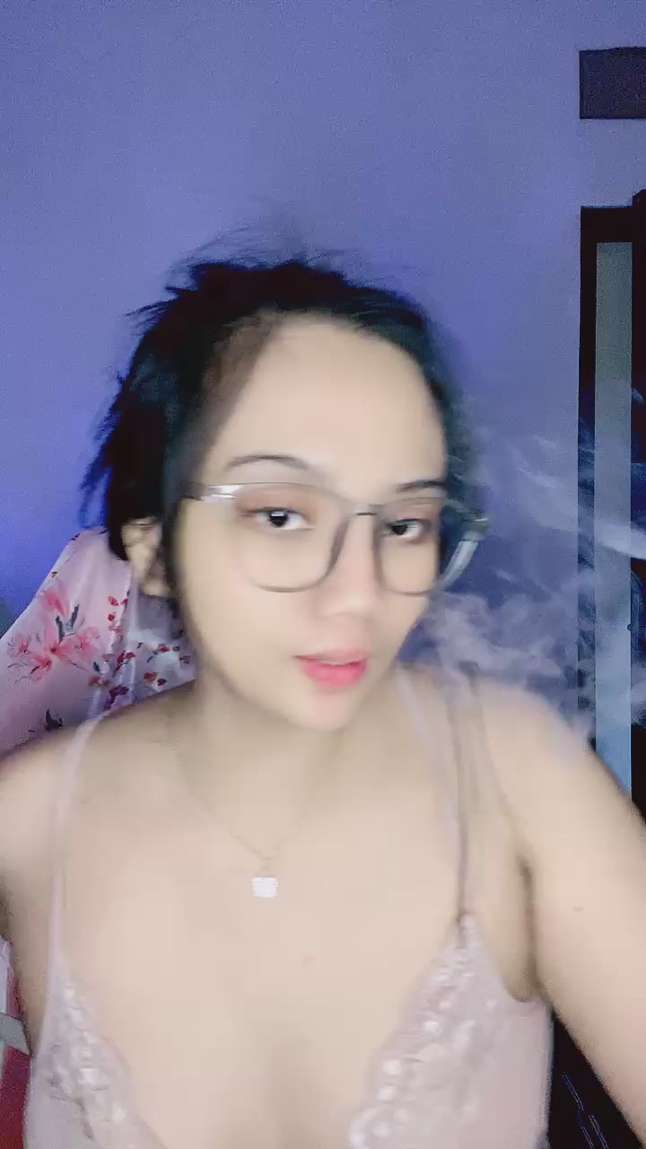 Kenalan Yuk Sama Baesuzy Host Paling Cantik di HOT51